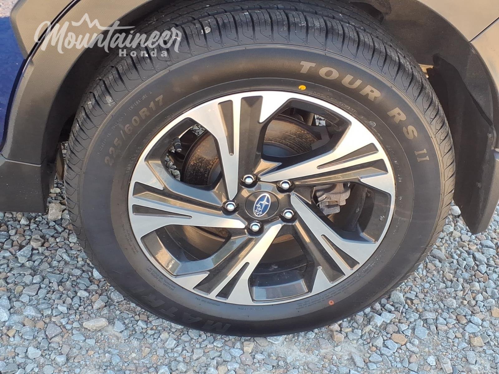 Used 2025 Sapphire Blue Pearl Subaru Premium image 10