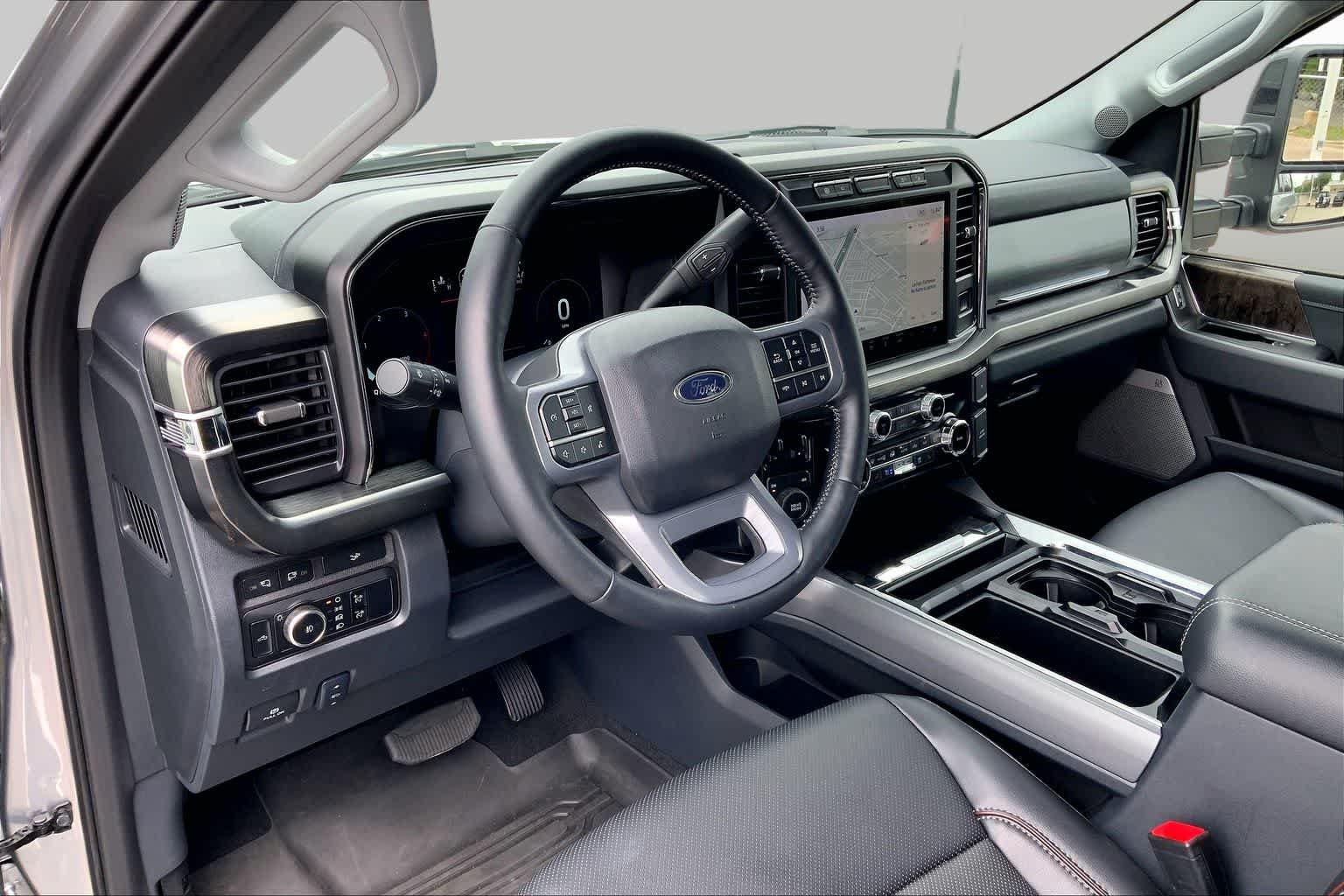Used 2024 Iconic Silver Metallic Ford F-250 Pickup LARIAT image 18
