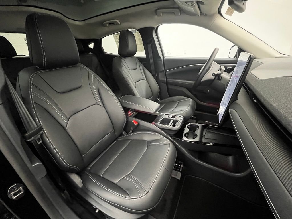 New 2026 Black Ford Premium image 33