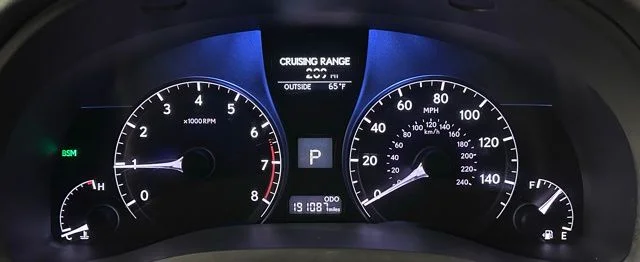 Used 2015 Gray Pearl Lexus 350 image 19