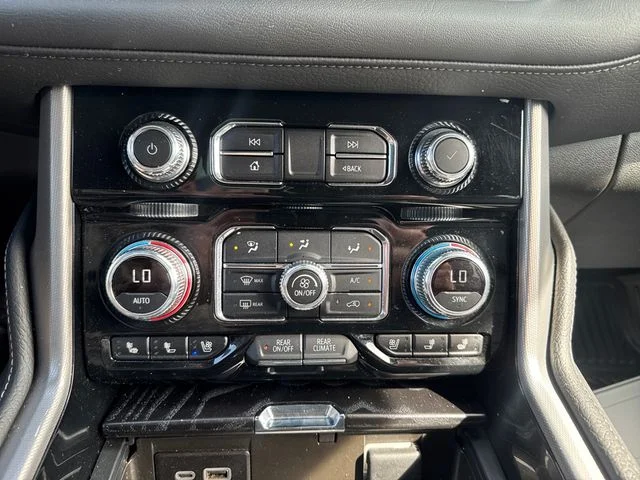 Used 2024 Silver GMC Denali image 20