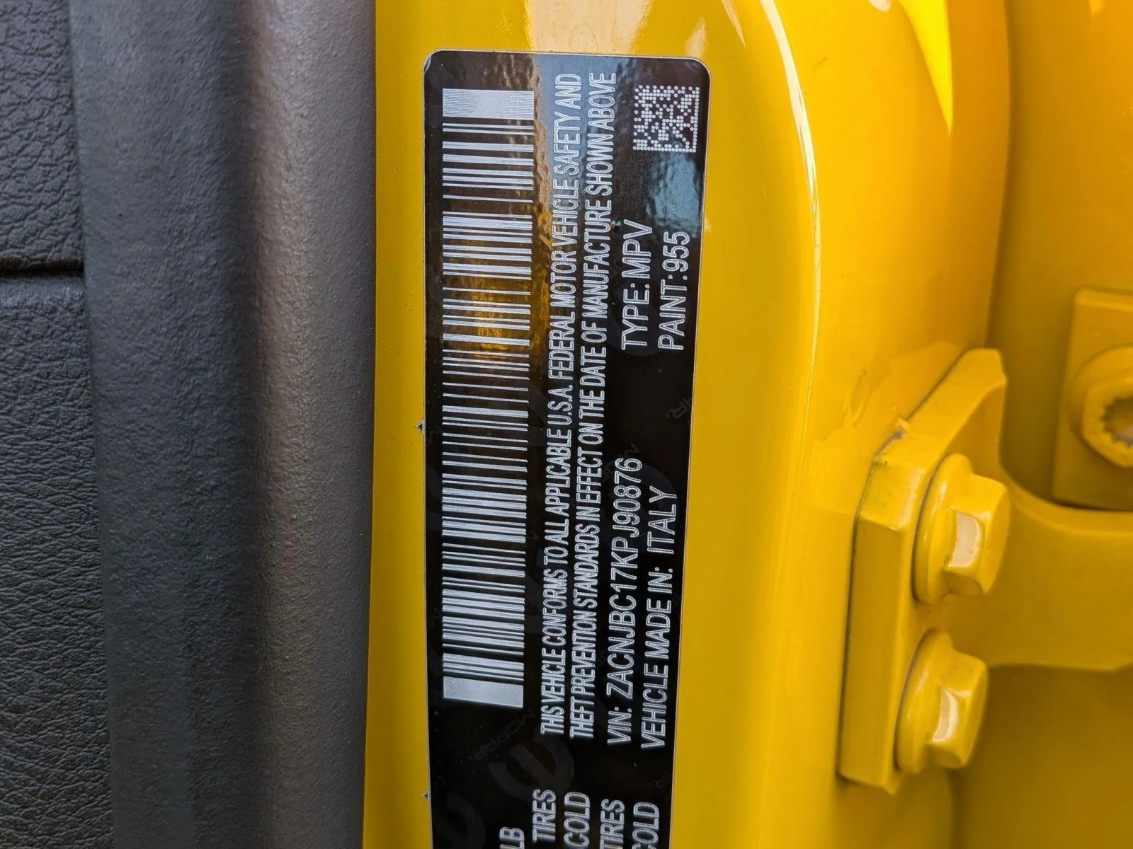 Used 2019 Solar Yellow Clearcoat Jeep Trailhawk image 39