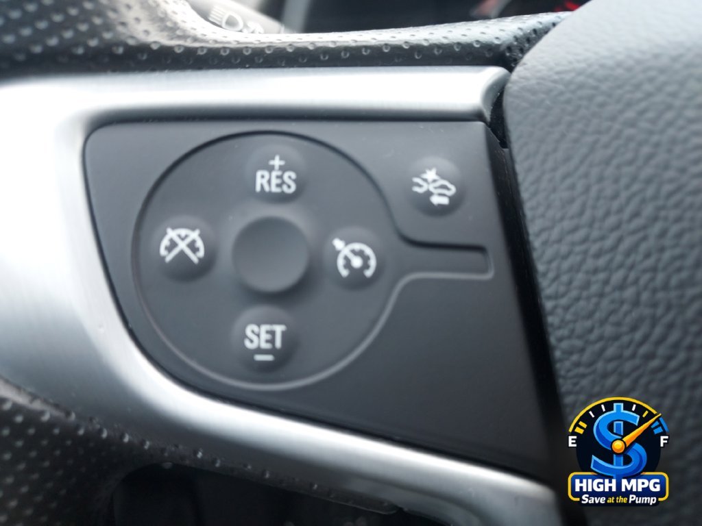 Used 2023 Silver GMC SLE image 23