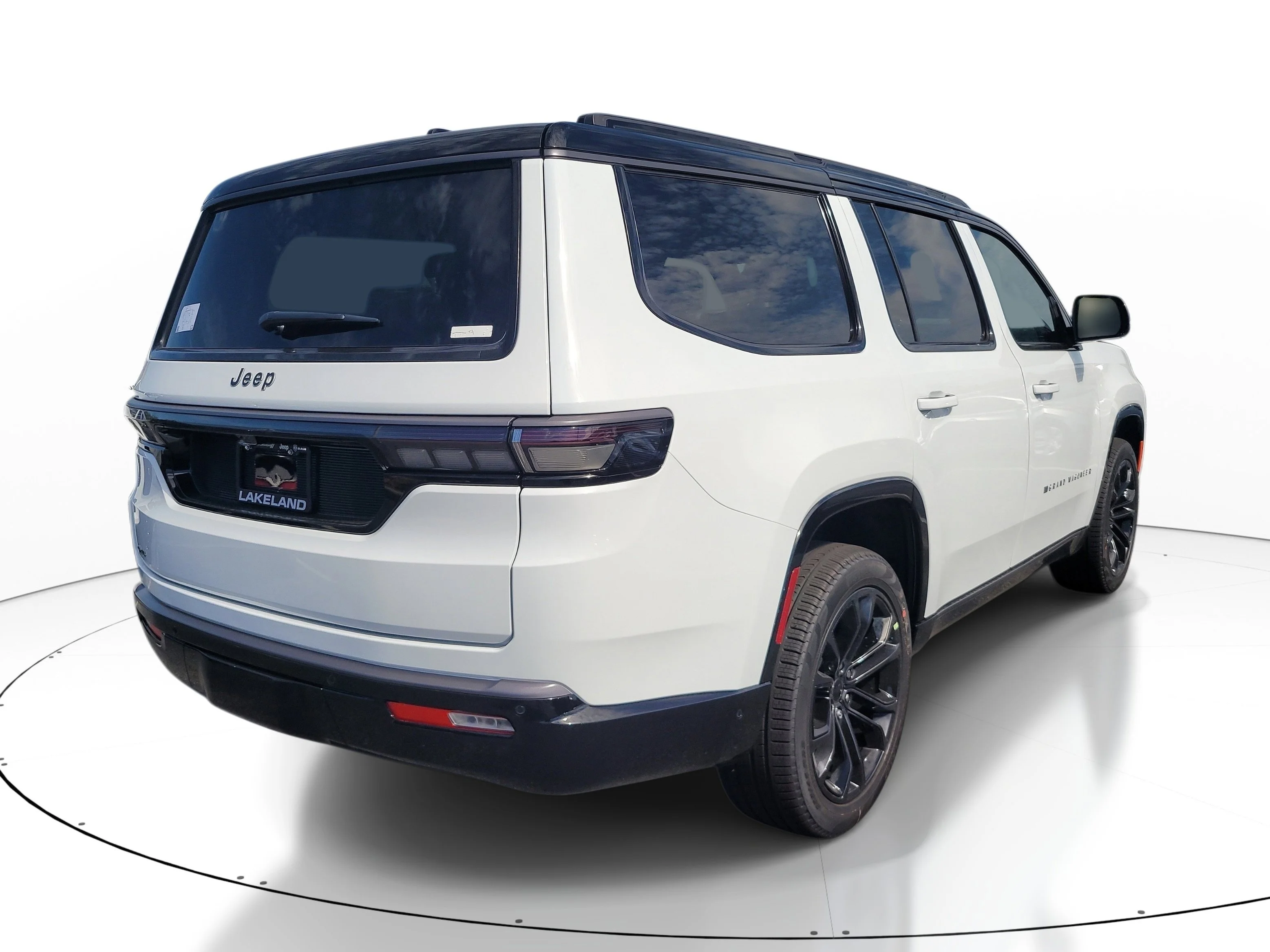 New 2026 Bright White Clearcoat Jeep Summit Obsidian image 6