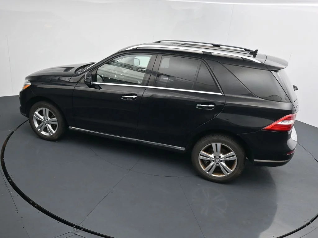 Used 2015  Mercedes-Benz ML 350 image 23