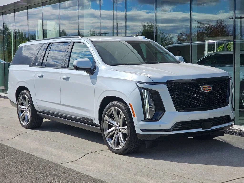 New 2026 Vibrant White Tricoat Cadillac Platinum Sport image 7