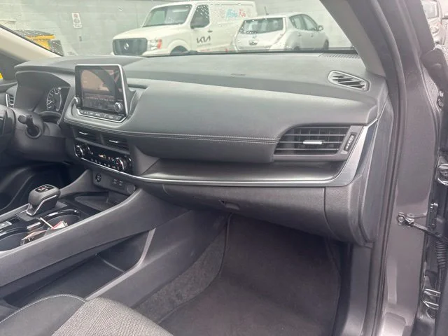 Used 2024 Gray Nissan SV image 15