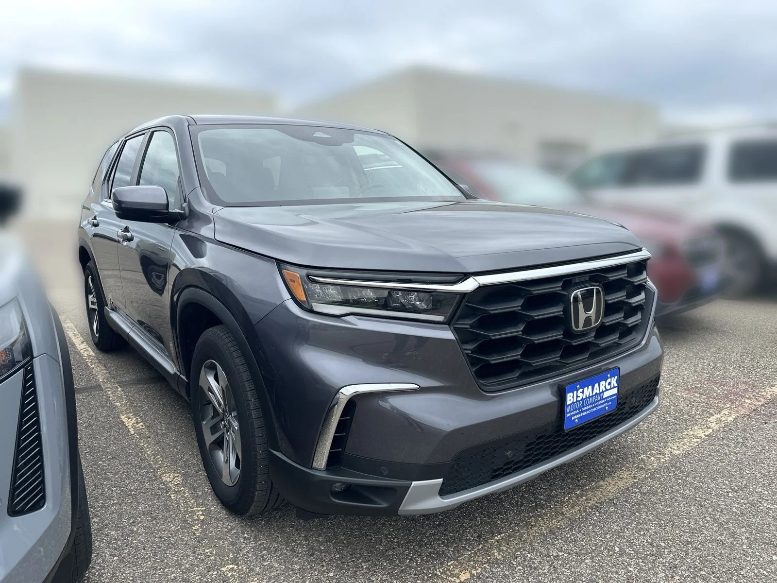 Certified Used 2024 Gray Honda EX-L image 2