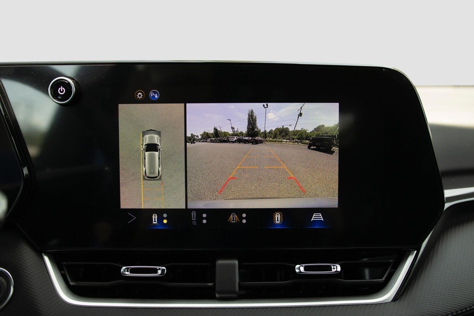 2026 Chevrolet Equinox LT - Photo 21