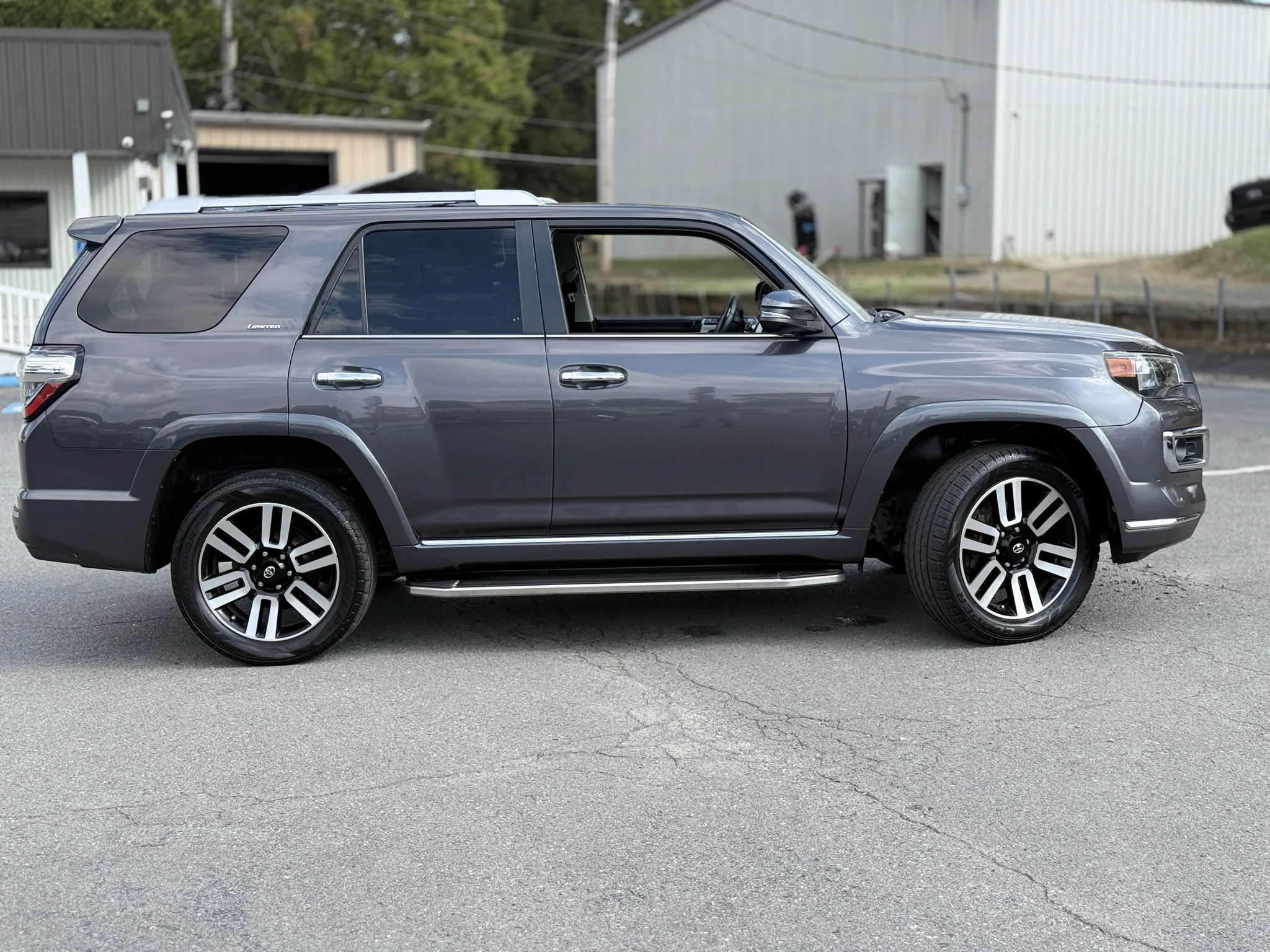 Used 2018 Magnetic Gray Metallic Toyota Limited image 10