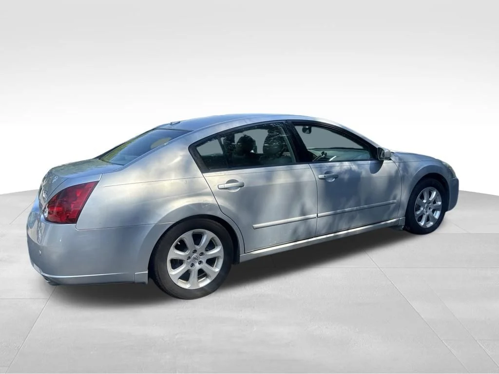 Used 2007 Silver Nissan 3.5 SL image 12