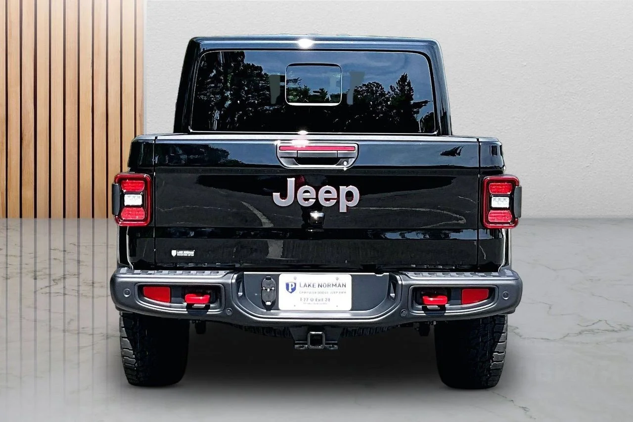 New 2026 Black Clearcoat Jeep Rubicon X image 7