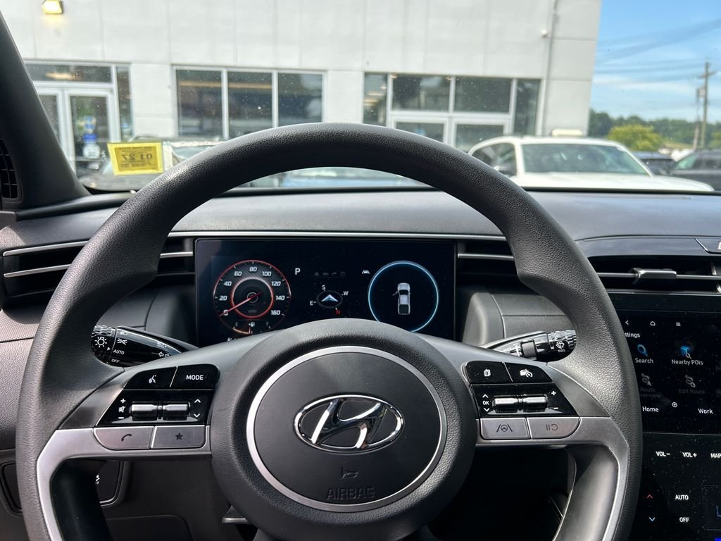 Used 2024 Green Hyundai SEL image 12