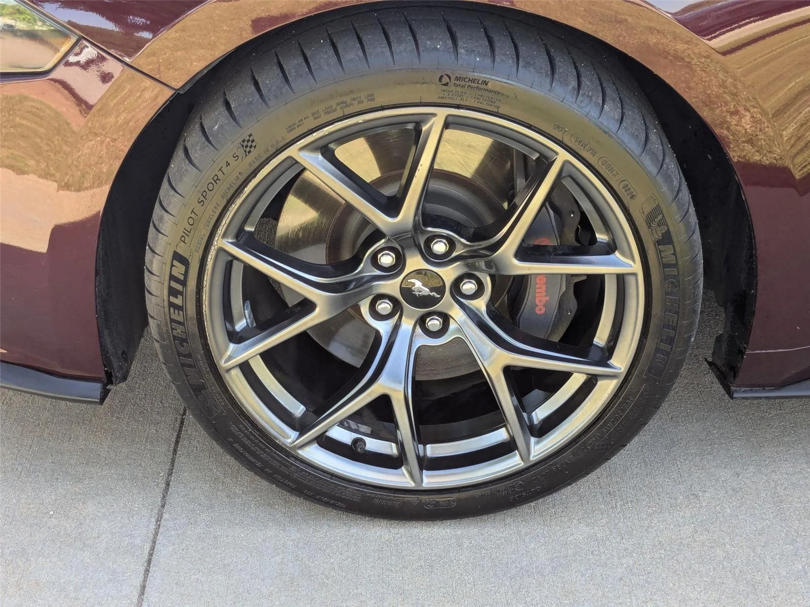 Used 2018 Royal Crimson Metallic Tinted Clearcoat Ford GT Premium image 11