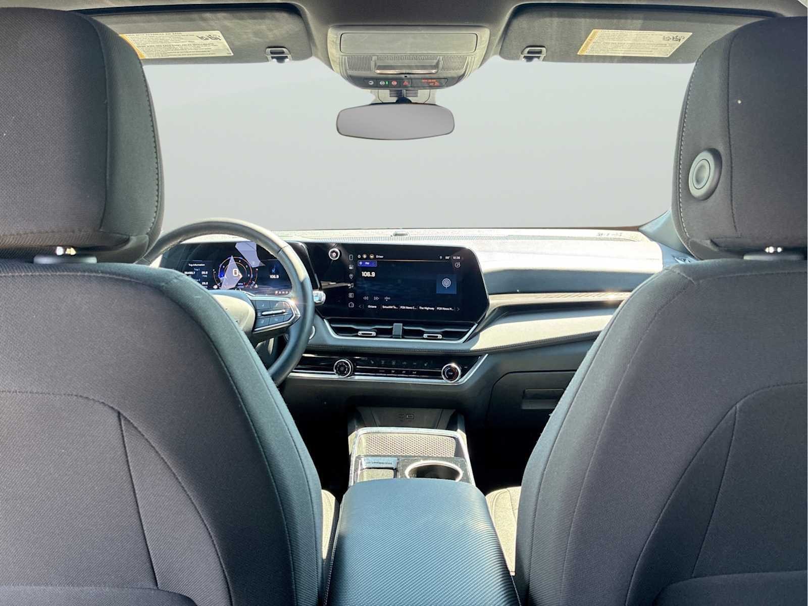 2025 Chevrolet Equinox LT - Photo 22