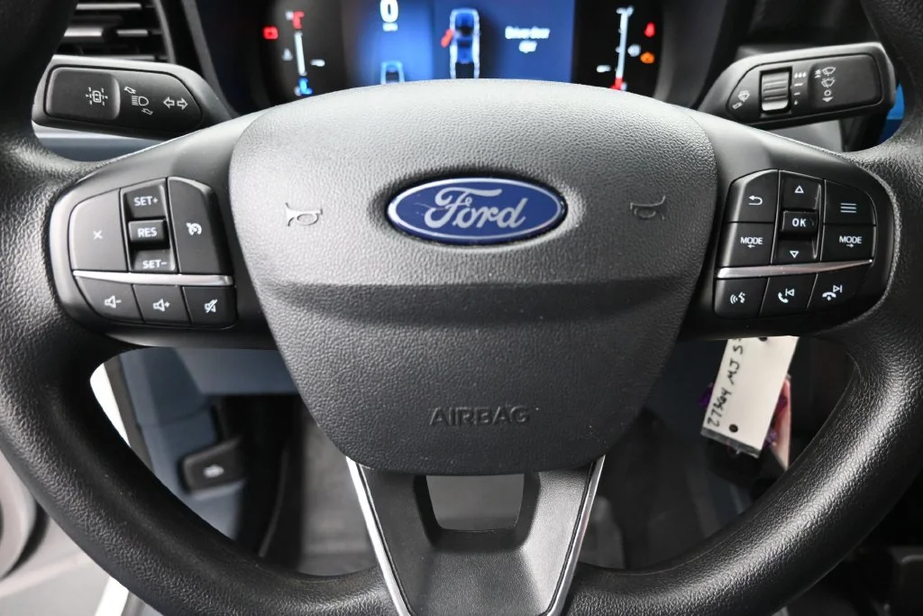 Used 2025 White Ford XL image 17