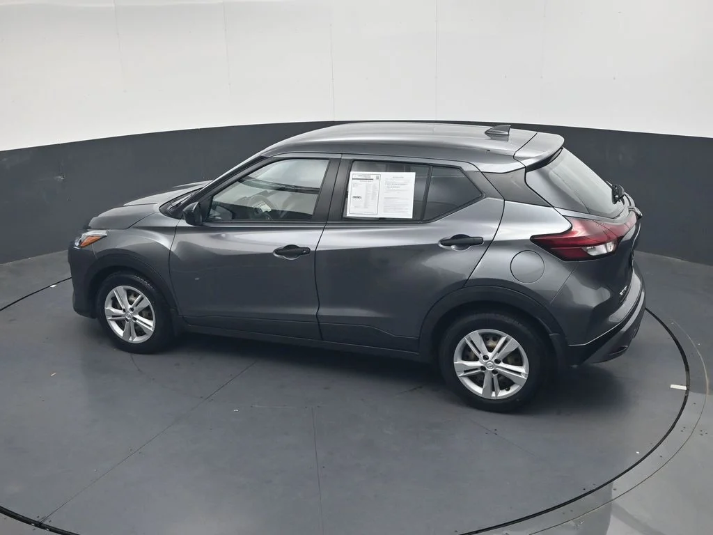 Used 2024 Gray Nissan S image 27
