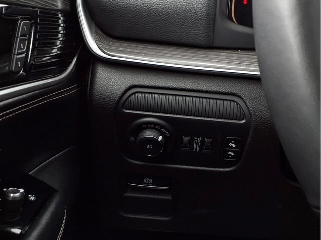 Used 2024  Jeep Series III image 14