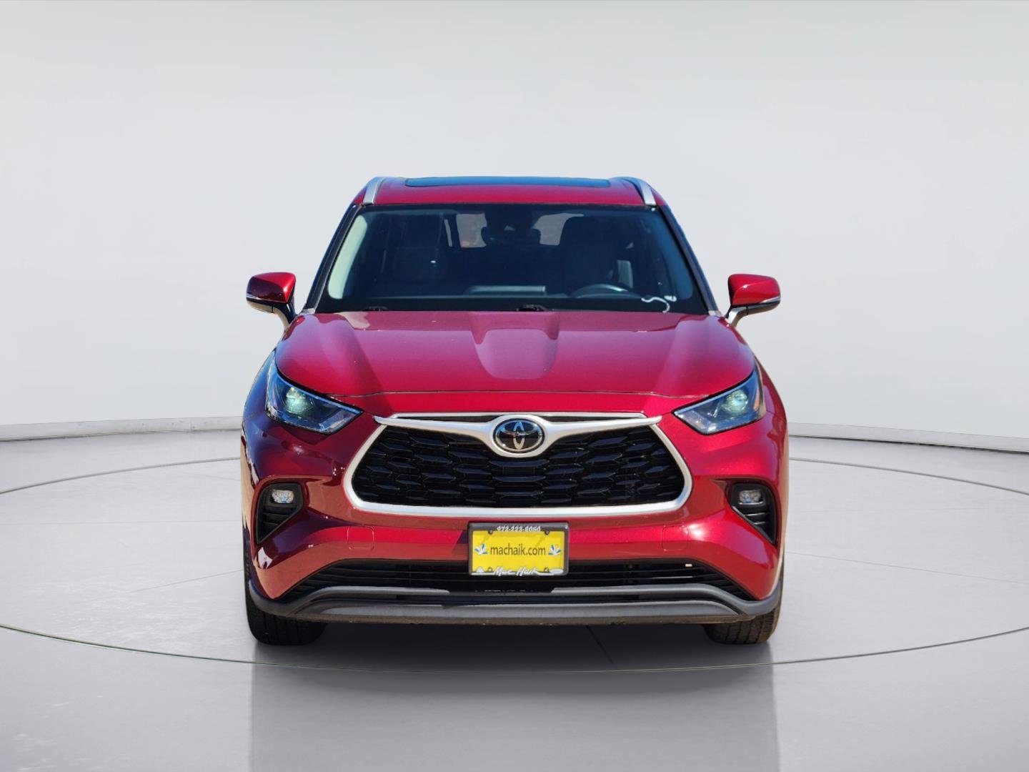 Used 2023 Ruby Flare Pearl Toyota XLE image 2
