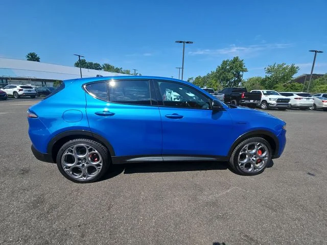 Used 2024 Blue Alfa Romeo Veloce image 11