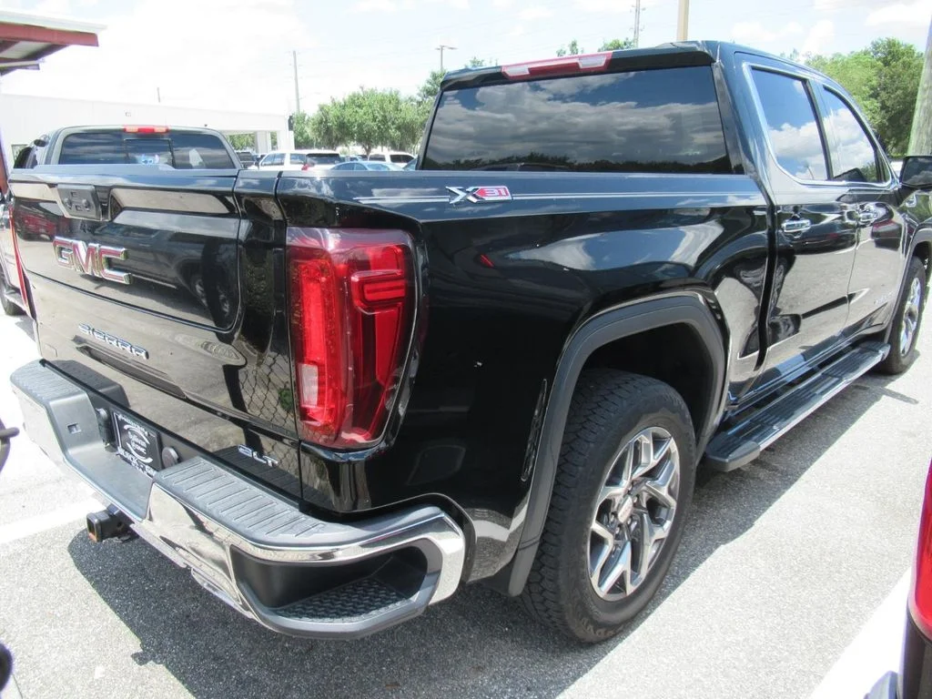 Used 2023 Black GMC SLT image 4