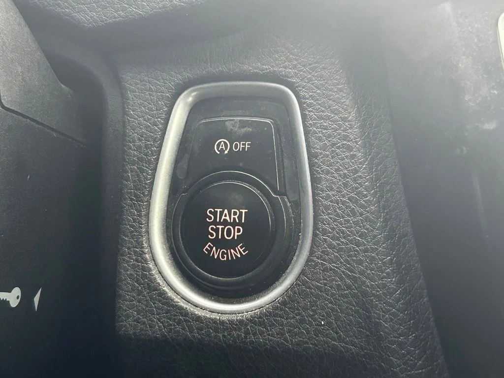 Used 2019 Black Jeep Limited image 5