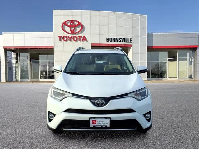 Certified Used 2017 SUPER WHITE Toyota  image 9