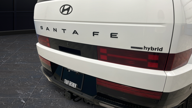 Used 2025 Serenity White Hyundai Calligraphy image 41