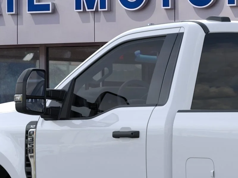 New 2026 Oxford White Ford XLT image 42