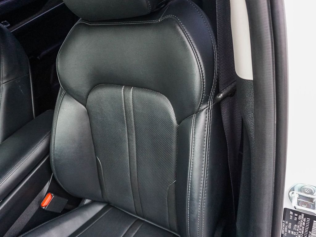 Used 2024 White Kia EX image 21