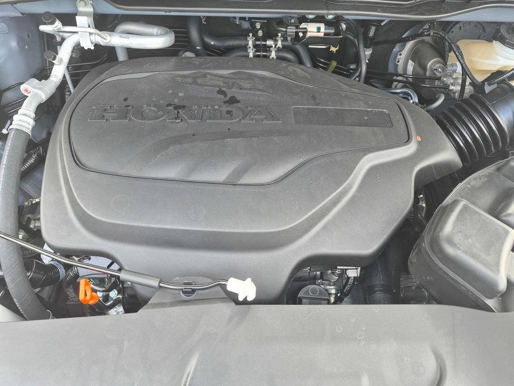 New 2027 Sonic Gray Pearl Honda Touring image 8