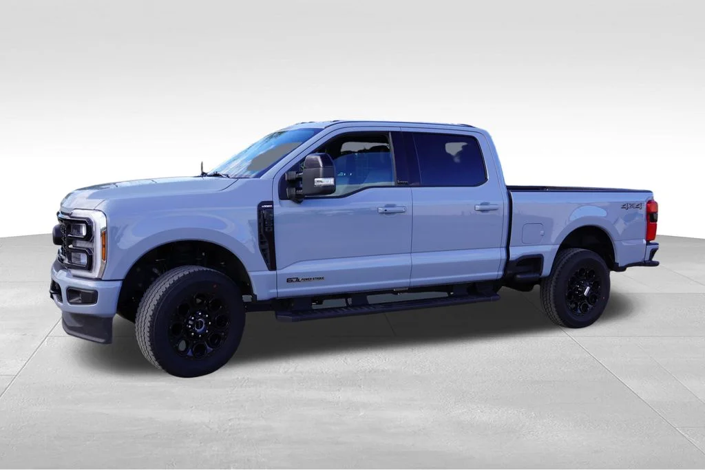 Used 2025 Gray Ford Lariat image 10