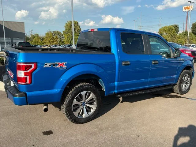 Used 2019 Blue Metallic Ford XL image 12