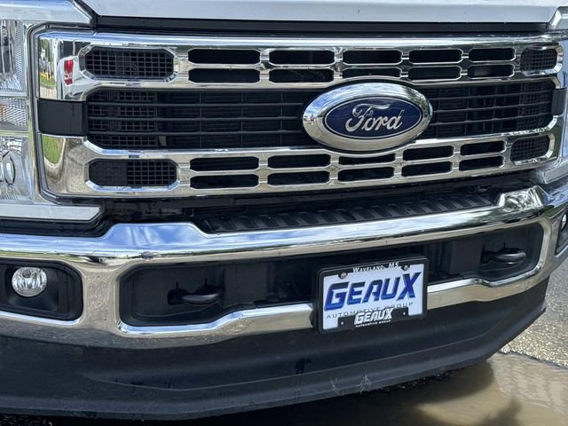 Used 2024 White Ford XLT image 3