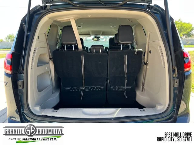 2023 Chrysler Pacifica Touring L - Photo 24