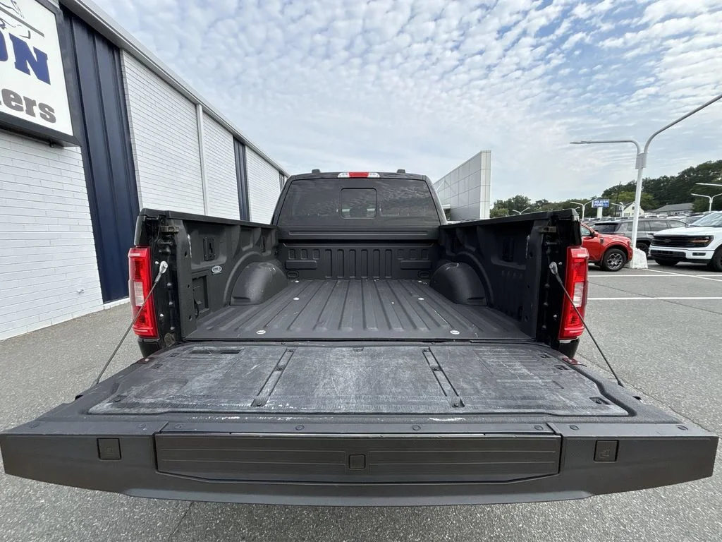 Used 2022 Black Ford XLT image 20