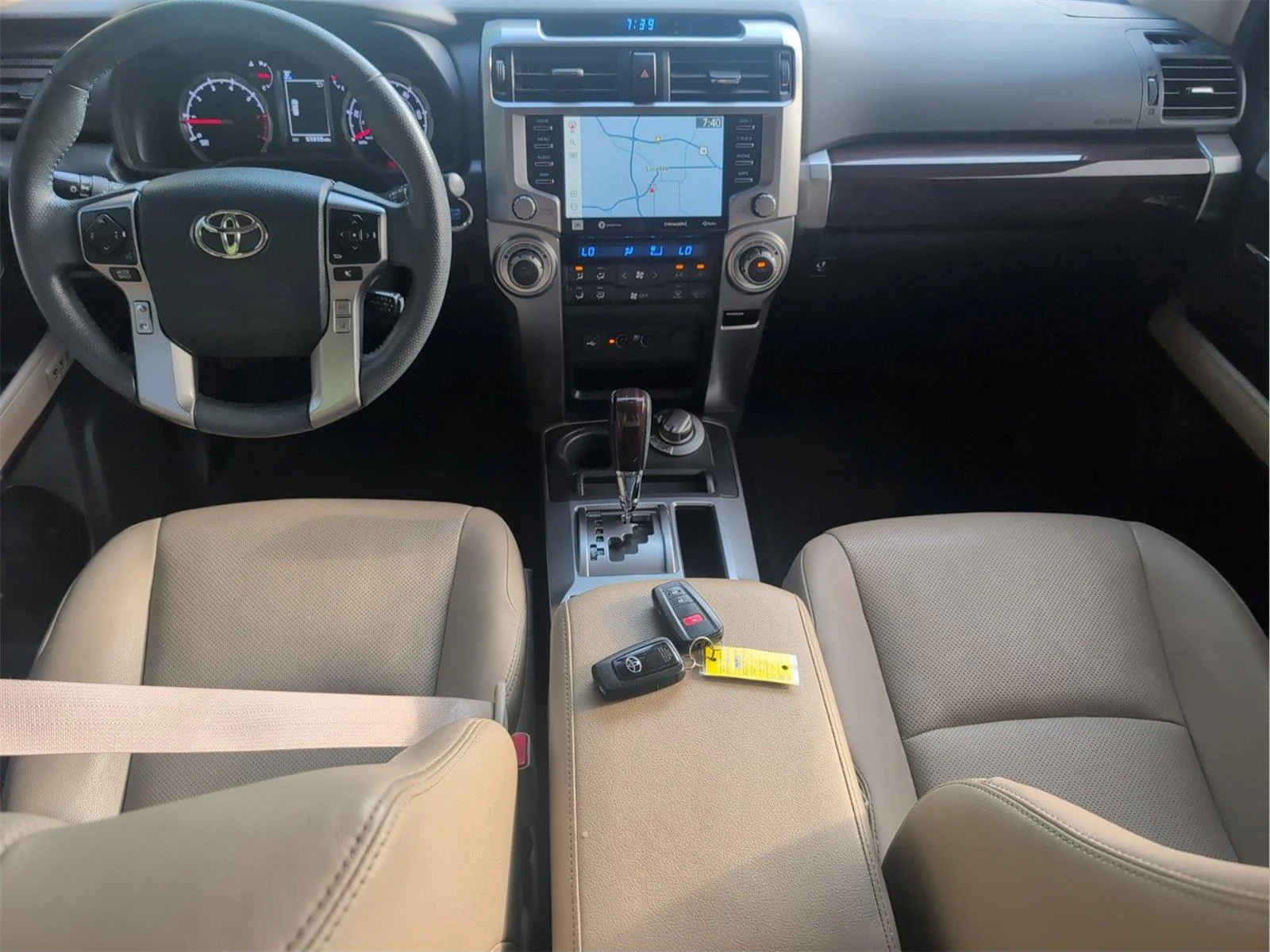 Used 2022 Blizzard Pearl Toyota Limited image 34