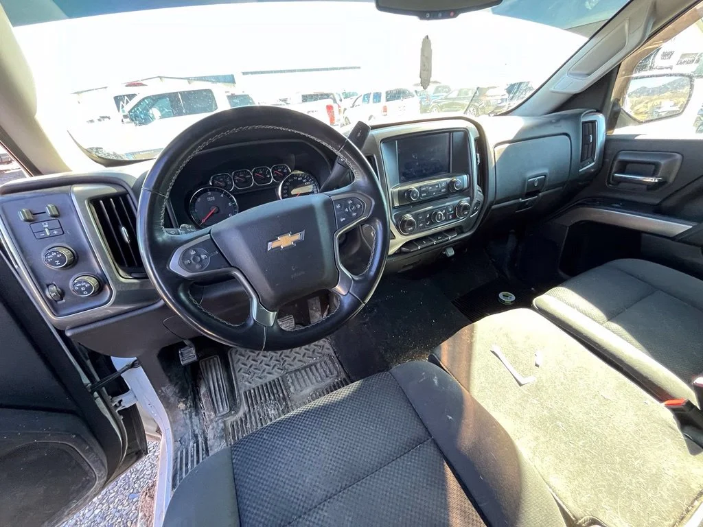 Used 2016 White Chevrolet LT image 10