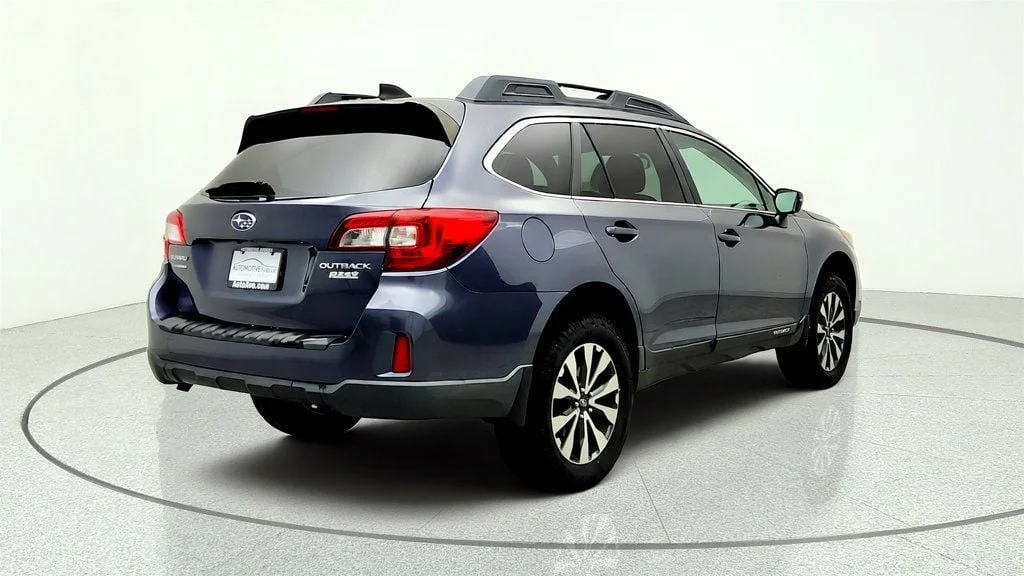 Used 2016 Carbide Gray Metallic Subaru 4dr Wagon 2.5i Limited PZEV w/ Moonroof, Navigation & EyeSight image 5