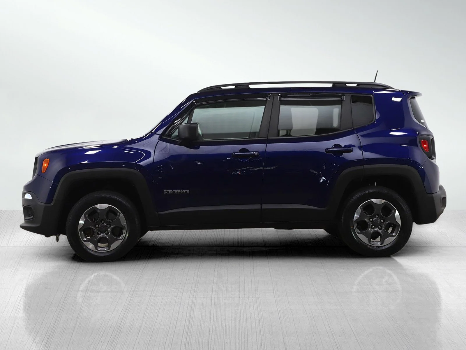 Used 2018 Jeep Renegade Sport with VIN ZACCJBAB8JPH40154 for sale in White Bear Lake, Minnesota