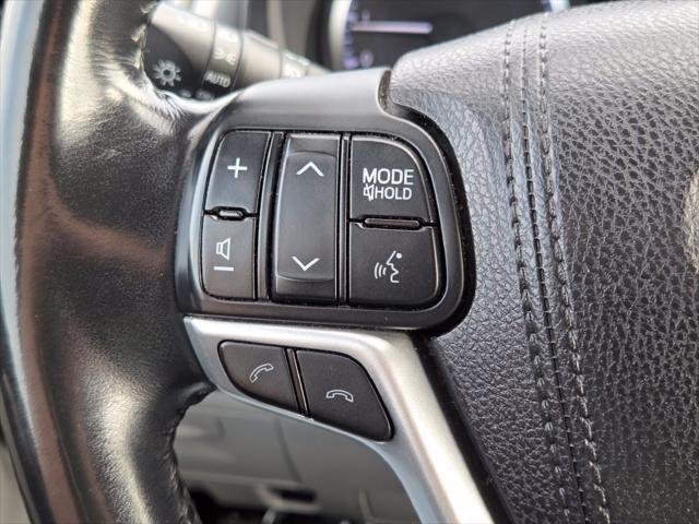 Certified Used 2017 CELESTIAL SILVER Toyota  image 15