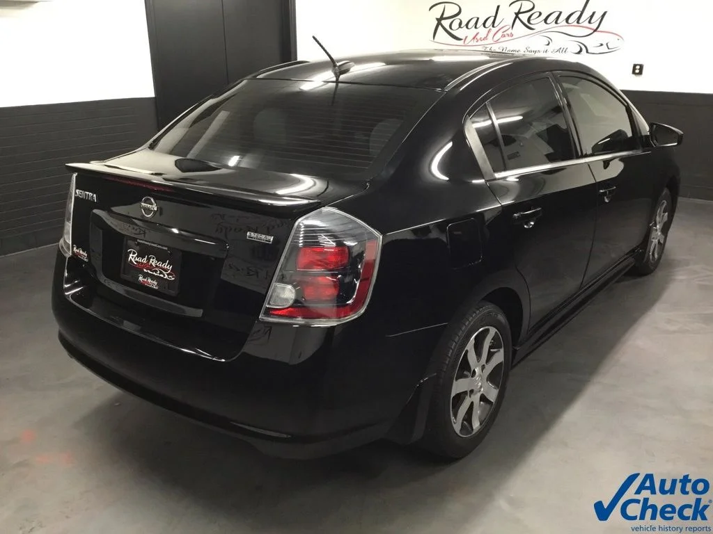 Used 2012 Black Nissan 2.0 SR image 11