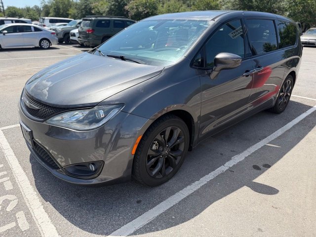 2019 Chrysler Pacifica Touring Plus
