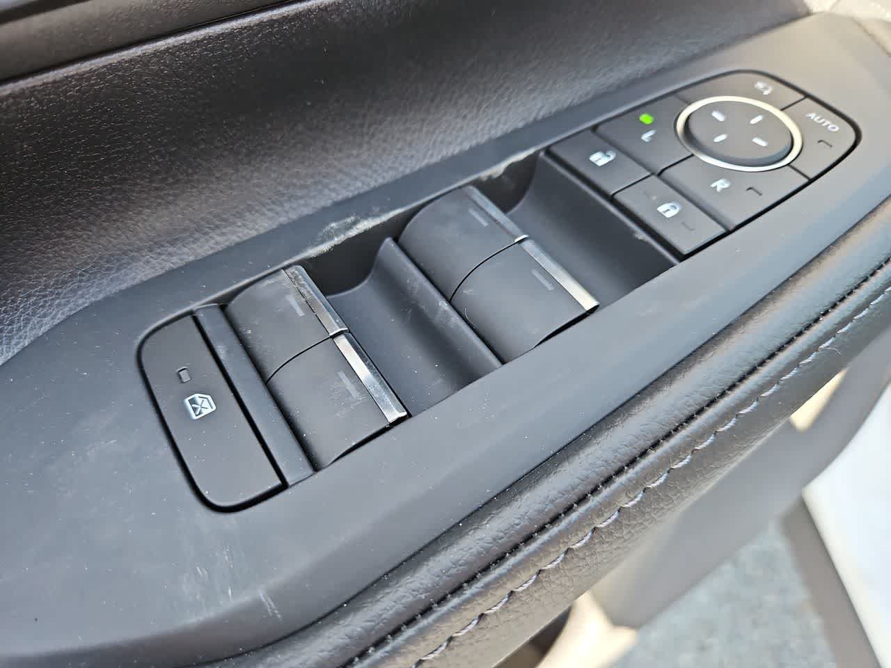 Used 2024 Wind Chill Pearl Toyota Platinum image 12