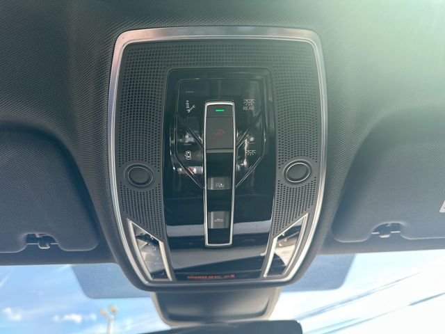 Used 2023 White Audi 4.0T image 39
