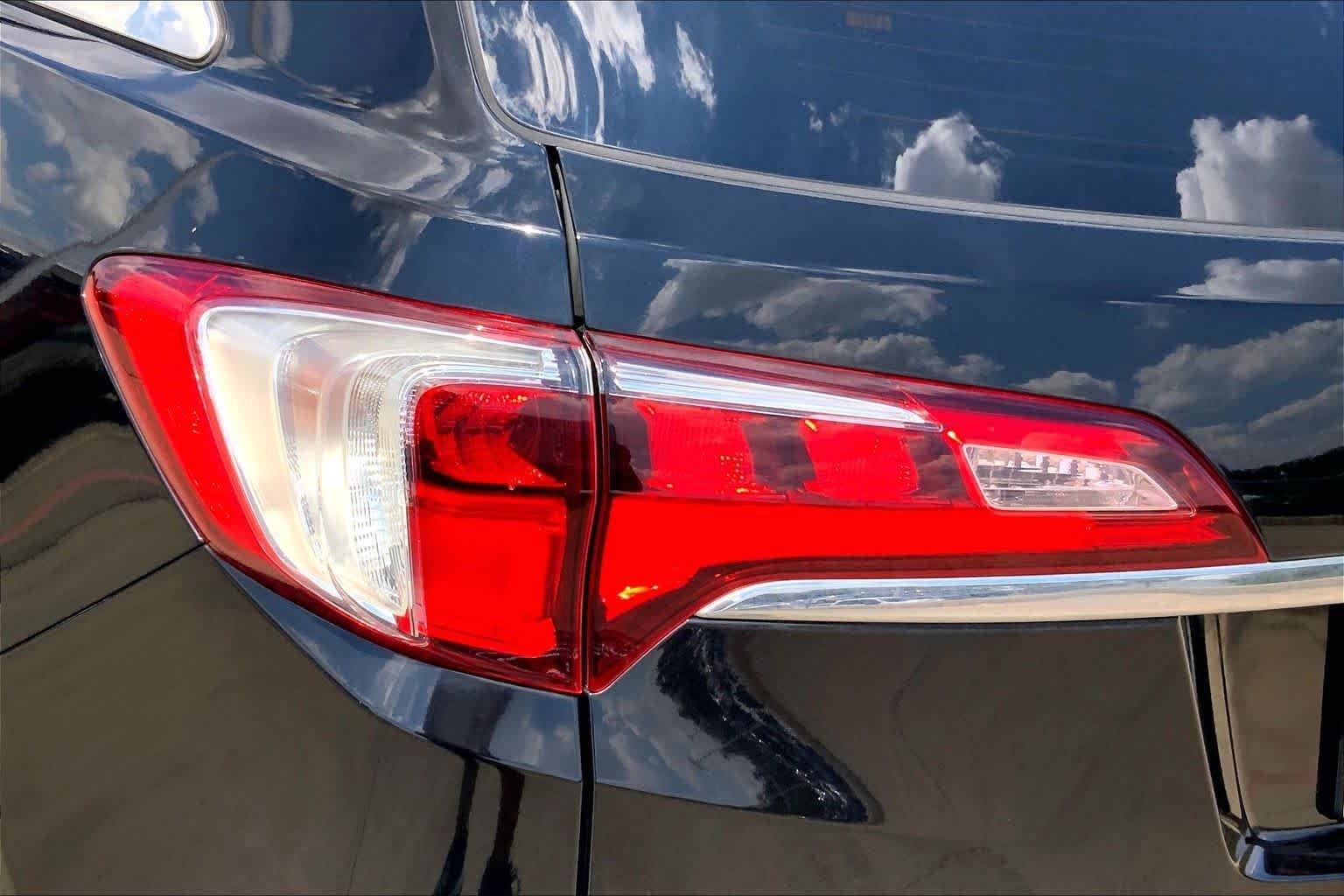 Used 2018 Crystal Black Pearl Acura  image 26