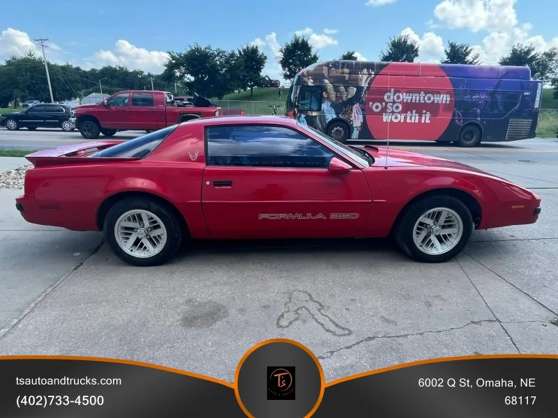 Used 1990 Red Pontiac Formula 2D Coupe image 8