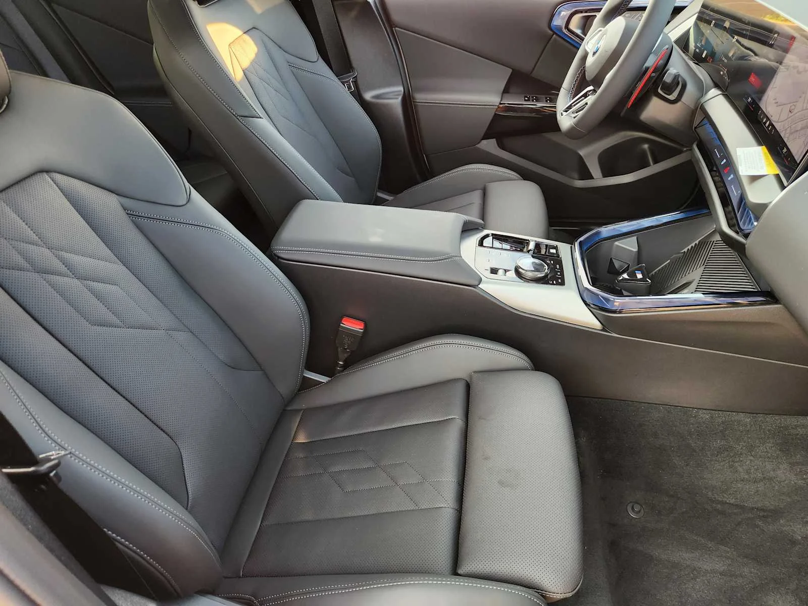 New 2026 Brooklyn Grey Metallic BMW M50 xDrive image 5