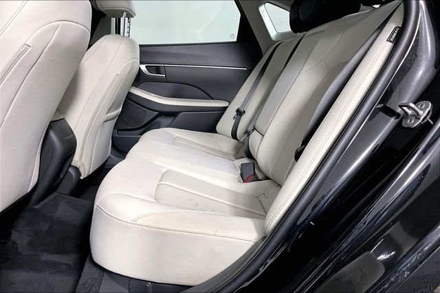 Used 2026 Black Hyundai SEL Sport image 3