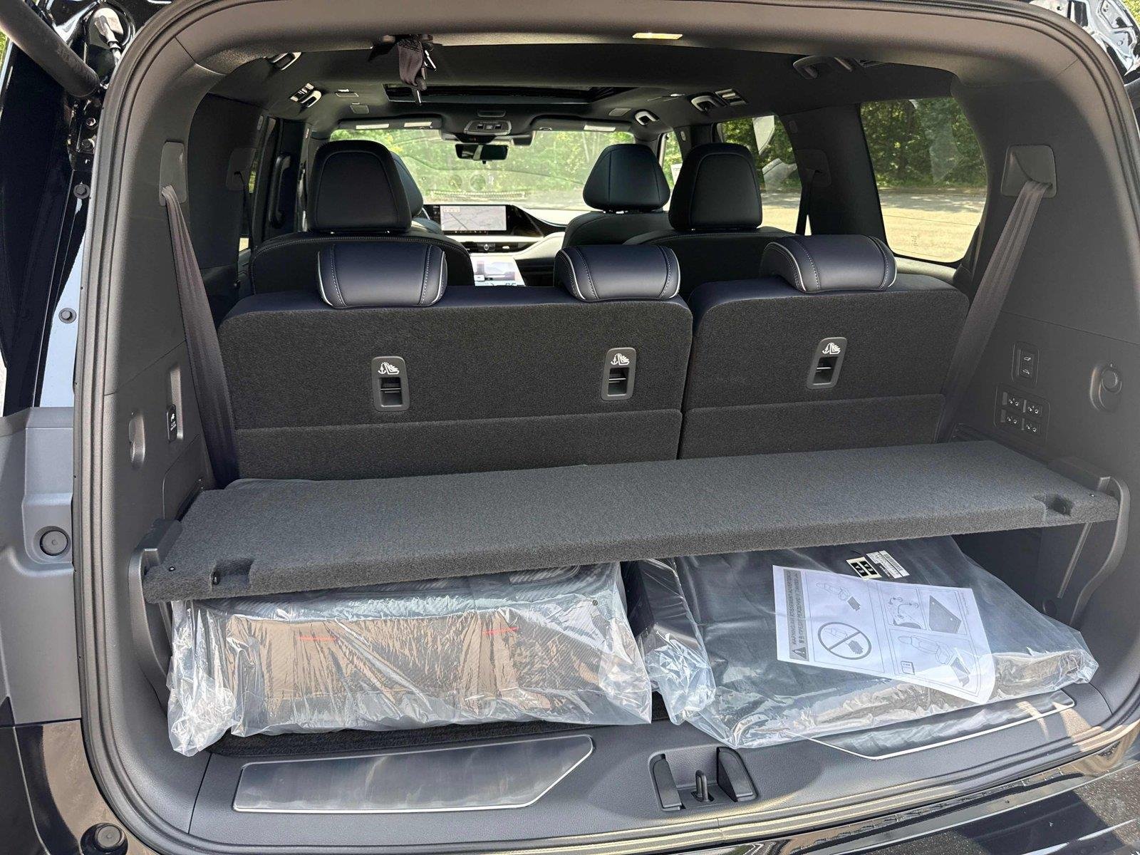 New 2027 MINERAL BLACK INFINITI Sport 4WD image 30
